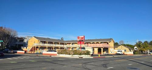 Westside Santa Cruz Hotel | Drift Inn, LLC