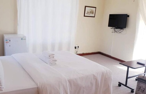 Summerstrand House | Drifters Haven Port Elizabeth