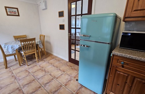 Porthtowan Cottage | Driftwood - a holiday home that sleeps 4 guests in 2 bedrooms