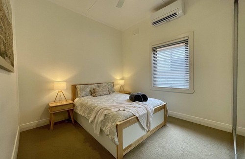 Stockton House | Driftwood - beachside living near Stockton Wharf with ferries to Newcastle.