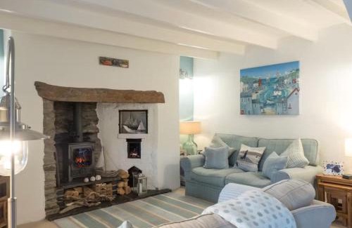 Tan-y-groes House | Driftwood Cottage Llangrannog