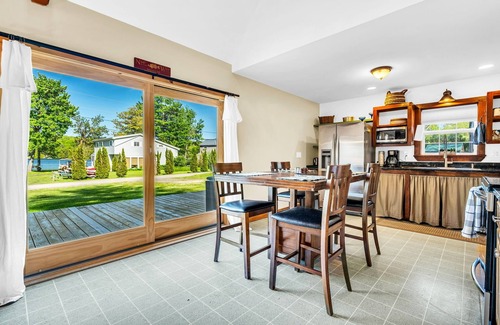 Belgrade Cottage | Driftwood Cottage with Cottages of Maine, Lake Great Pond, Dog Friendly, Kayaks