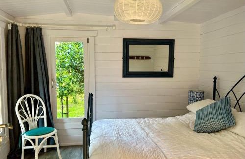 Lyminster Apartment | Driftwood Dreams Garden Cabin