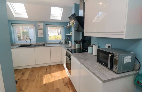 Marske-by-the-Sea Cottage | DRIFTWOOD HOUSE, pet friendly, with a garden in Marske-By-The-Sea