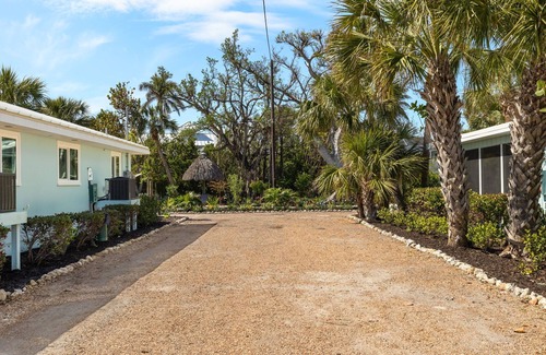 Sanibel Apartment | Driftwood Inn Charming 2-bedroom cottages in wonderful Sanibel Island