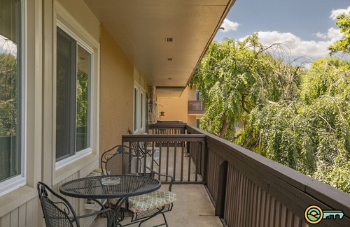 Mount Jackson Condo | Driftwood Lodge (#224) | Ski/MTB/Golf | Awesome mountain views | Super cool bunk beds!