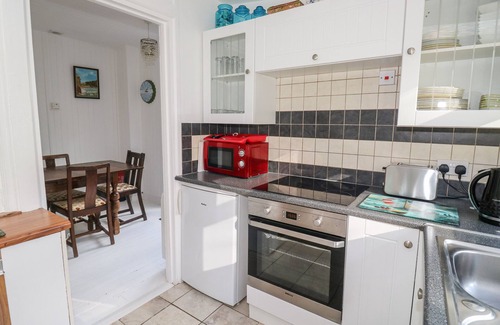 Polzeath House | DRIFTWOOD, pet friendly, country holiday cottage in Polzeath