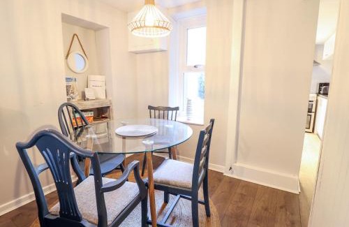 Porthmadog House | Driftwood Terrace