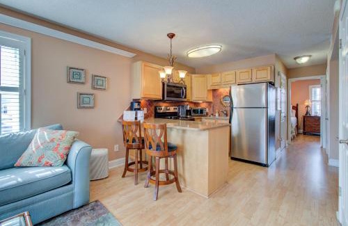 Carolina Beach Apartment | Driftwood Villa 101 by Carolina Beach Realty