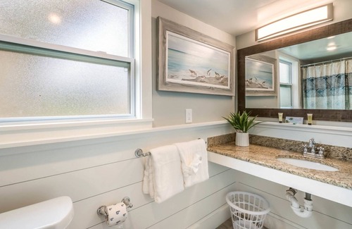 Holmes Beach House | Driftwood Villas by AMI Locals