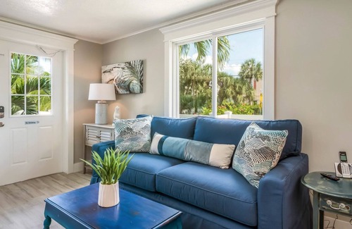 Holmes Beach House | Driftwood Villas by AMI Locals