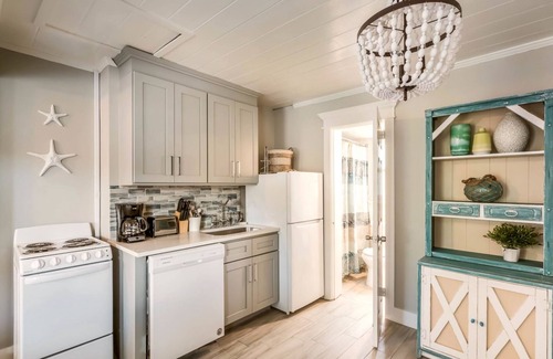 Holmes Beach House | Driftwood Villas by AMI Locals