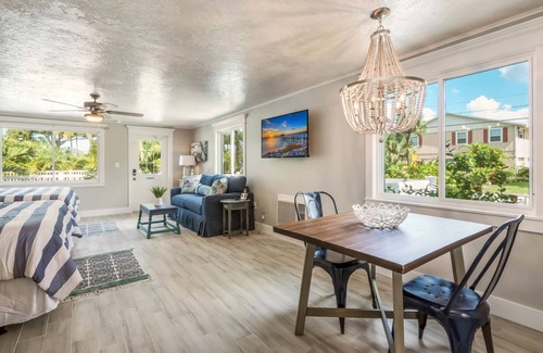 Holmes Beach House | Driftwood Villas by AMI Locals