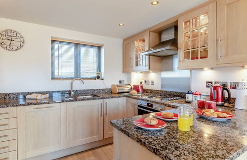 West Bay House | Driftwood - West Bay