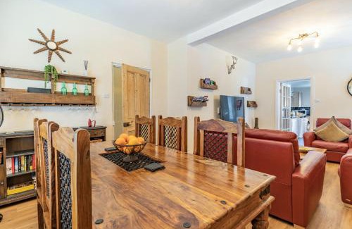 Tenby House | Dringarth
