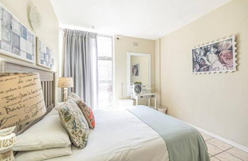 Amanzimtoti Apartment | Dromedaris 301 Beach Apartment