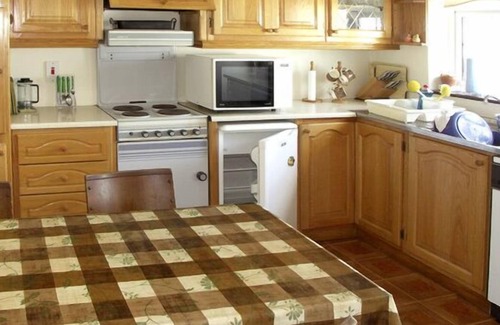 Kenmare Cottage | DROUMATOUK COTTAGE, pet friendly in Kenmare, County Kerry