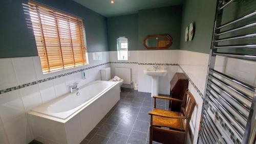 Cheslyn Hay House | Druids Cottage