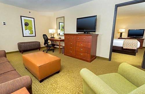 Marion Hotel | Drury Inn Marion
