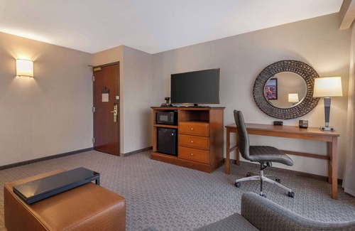 East Point Hotel | Drury Inn & Suites Atlanta Airport