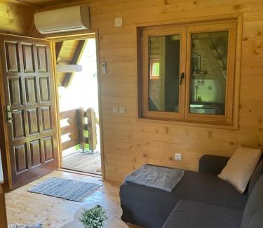 Mali Radic Ski Chalet | Drvena kućica UNA