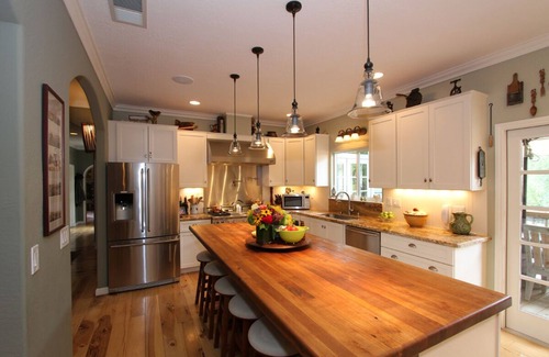 Geyserville House | Dry Creek Valley Home and Vineyard