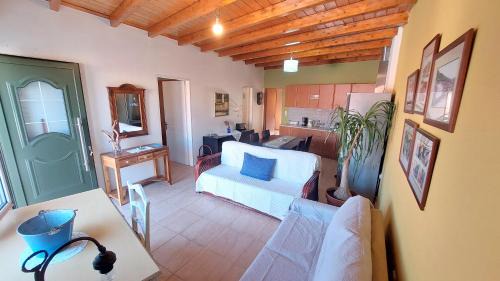 Vathy Apartment | DRYOPI Holiday House