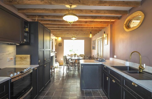Tan-y-groes Cottage | Dryslwyn, Aberporth - Two Bedroom Cottage, Sleeps 4
