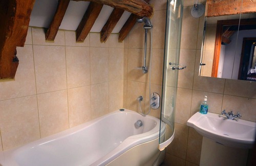 Coalpit Heath House | Drystone Manor - Swim Hot Tub, Tennis, Large Groups