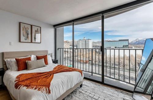 Downtown Salt Lake City Apartment | DT Studio Gym Pool Table 11th Floor Parking