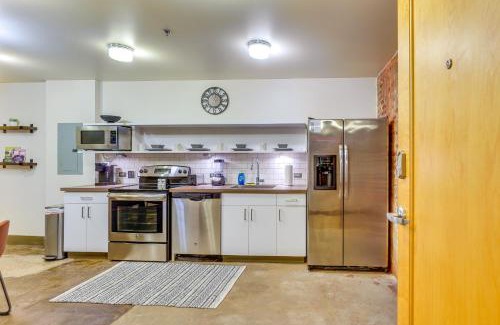 Downtown Knoxville Apartment | Dtwn Knoxville Studio Half-Mi to Market Square!
