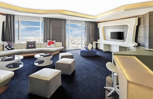 Sheikh Zayed Road Apartment | Dubai Delight - Luxury stay in the Heart of the city