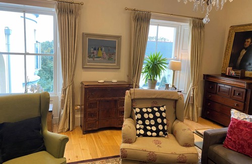 Dublin Apartment | Dublin Oasis Suite 10 mins to city centre
