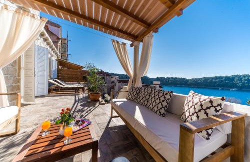 Cavtat Villa | Dubrovnik-Cavtat Villa Mima -Sea front Villa with pool