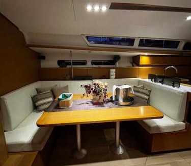 Dubrovnik Boat Rental | Dubrovnik Luxury Sailing