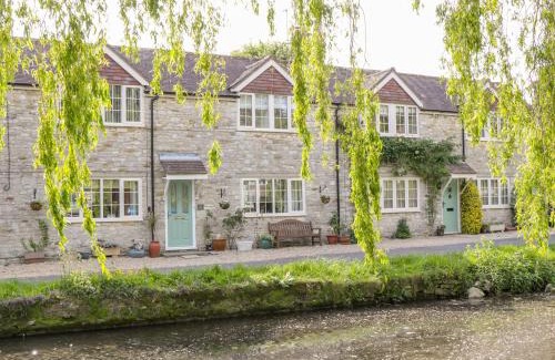 Weymouth House | Duck Cottage