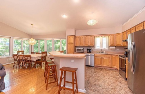 Ocean Pines House | Duck Cove Retreat-3 Bedrooms, 2 Bathrooms, Sleeps 9