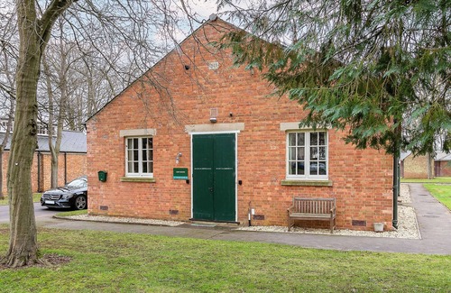 Bicester House | Duclos Private room at Bicester Heritage