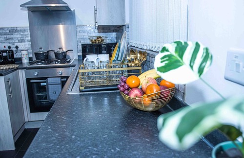 Dudley House | Dudley 3bedroom Home-perfect for Long & Short Stay