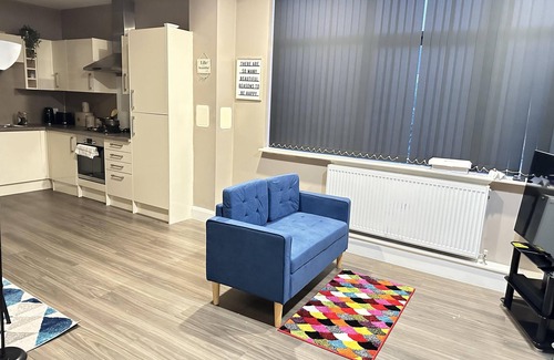 Dudley Apartment | Dudley Delightful Apartment with 2 Bedrooms