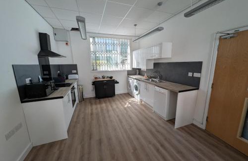 Bristol Old City House | Duel of Bristol House 6BR 12 beds