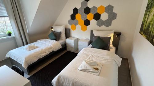 Untermeiderich Apartment | DUHA HOMES - 2 Zimmer Apartment, Monteurwohnung, TV, WIFI, Küche, Self Check-In, Autobahnnähe