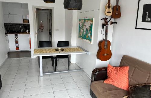 Heist Apartment | Duinster Heist beach