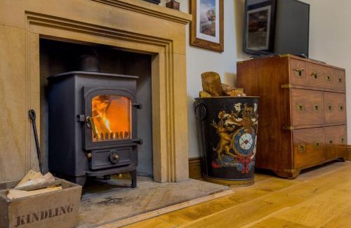 Penrith House | Duke of Portland Boathouse on the shore of Lake Ullswater ideal for a romantic break