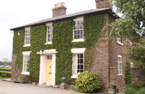 Bridgnorth Apartment | Duken Courtyard Cottage Self Catering Holiday Cottage in Glorious Countryside