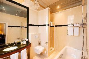 Historical Center Bruges Hotel | Dukes' Arches Brugge - by Dukes' Hotel Collection