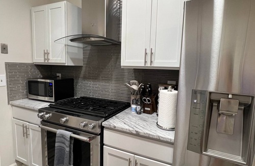 Lawrenceville House | Duluth/Lawrence full single house! hway85, sugarloaf mall, gas arena!