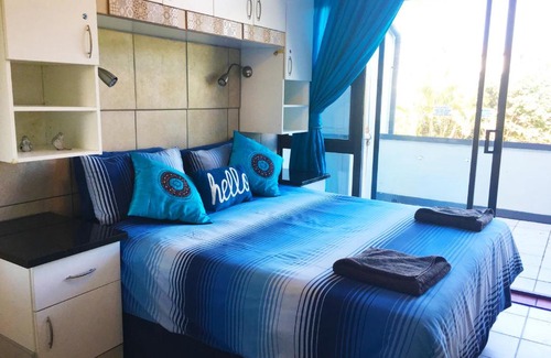 Manaba Beach Apartment | Dumela Margate Flat No 6