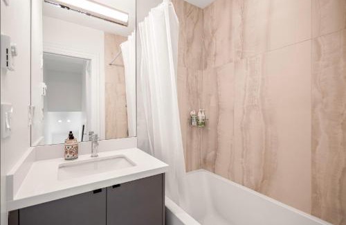 West Side Villa | Dunbar Brand-new laneway house
