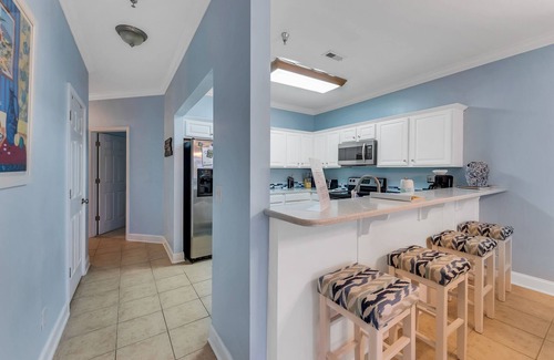 Jasper Condo | Duncan Bridge 332 - Lots of seating on the balcony for enjoying lake views morning and night!